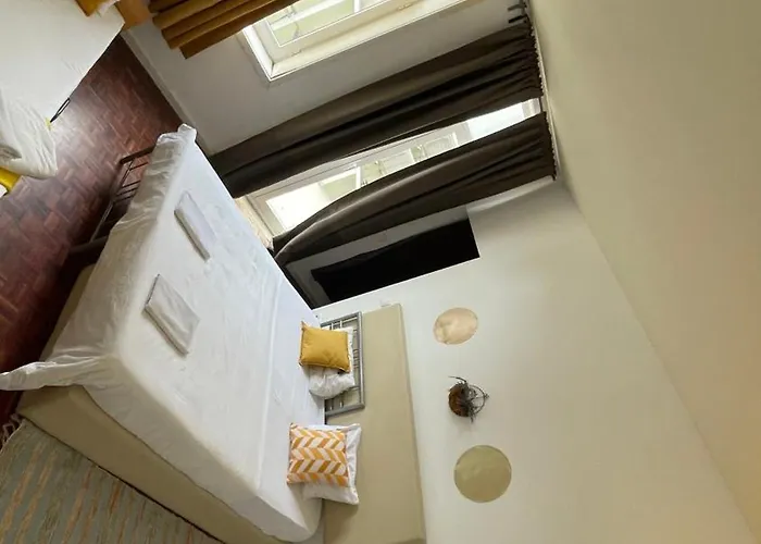 Pink Yellow Appartement *