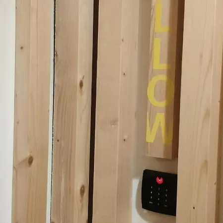 Appartamento Pink Yellow